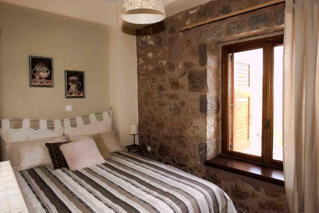 Katsarou Apartments Arachova Bagian luar foto