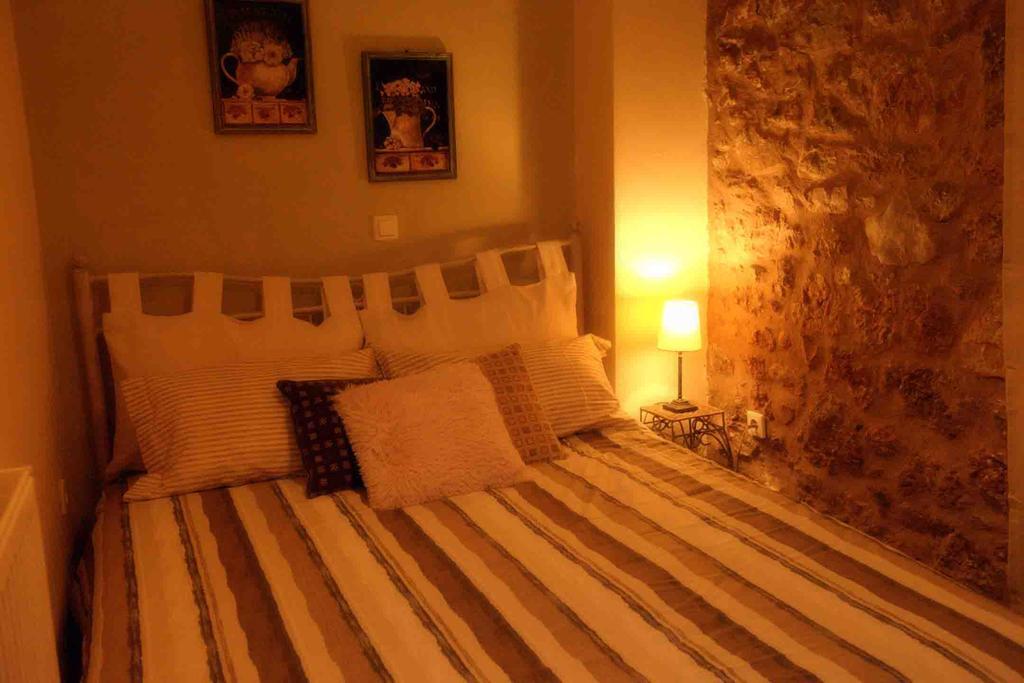 Katsarou Apartments Arachova Bagian luar foto