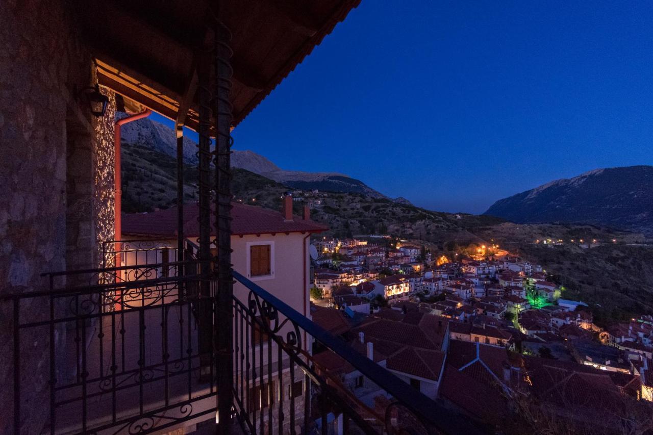 Katsarou Apartments Arachova Bagian luar foto
