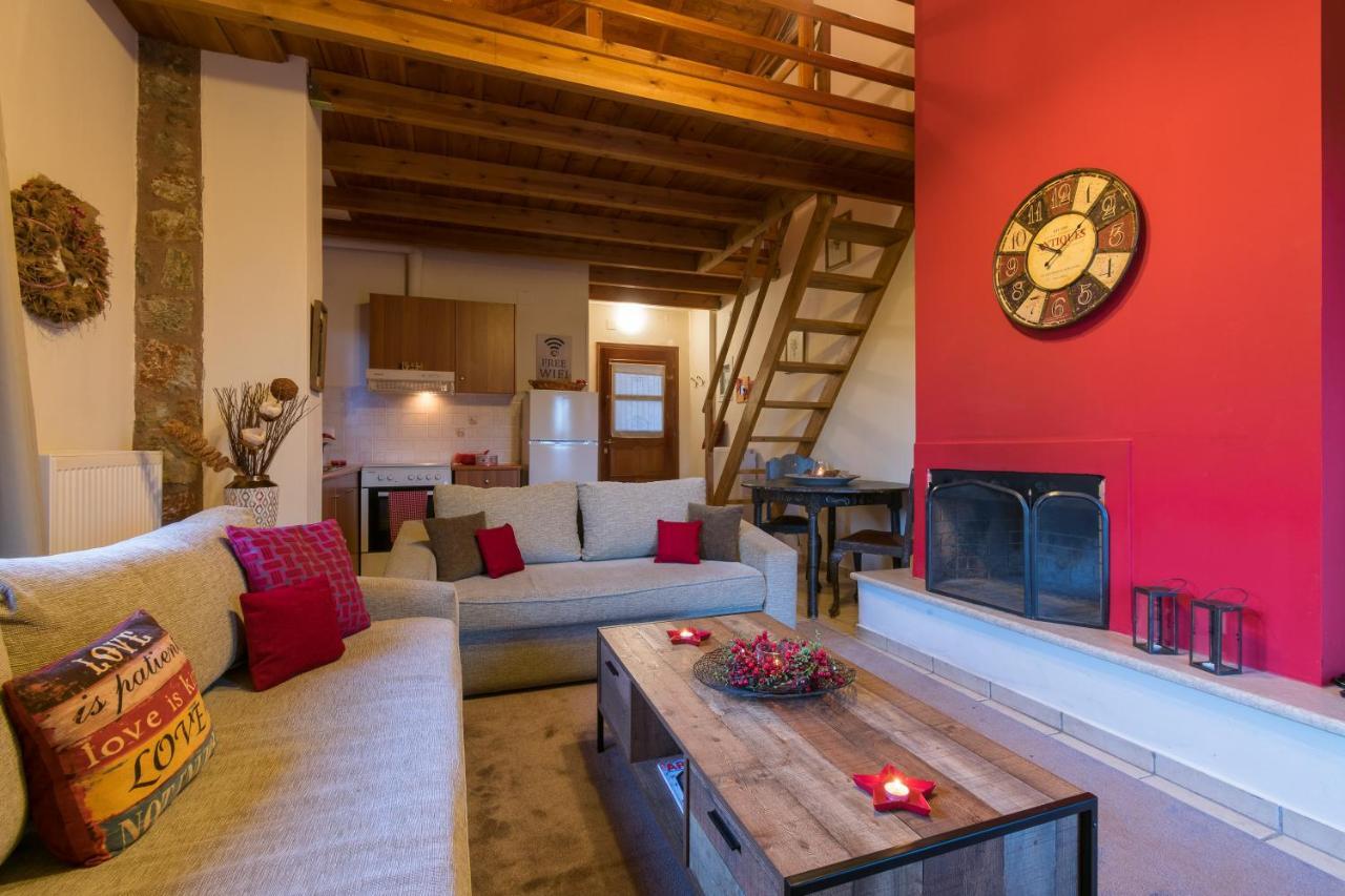 Katsarou Apartments Arachova Bagian luar foto